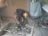 Vakman aan het werk - hak- en breekwerk door Allinstallatie